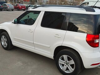 2015 Skoda Yeti I Рестайлинг, белый, 1535000 рублей, вид 5