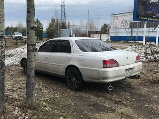 1997 Toyota Cresta V (X100), белый, 650000 рублей, вид 3