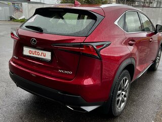 2018 Lexus NX 300 I Рестайлинг, красный, 4000000 рублей, вид 2