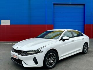 2021 Kia K5 III, белый, 2750000 рублей, вид 1