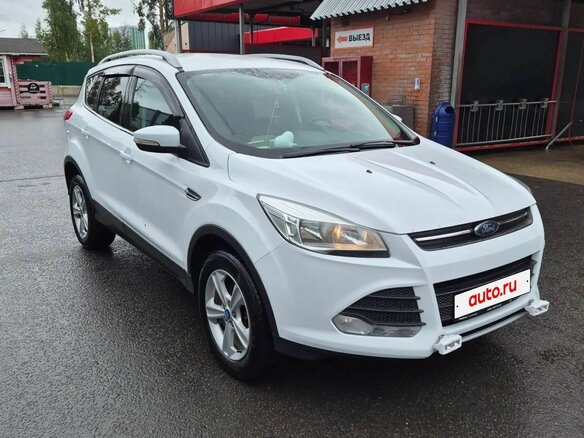 2015 Ford Kuga II, белый, 1100000 рублей - вид 2