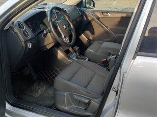 2010 Volkswagen Tiguan I, серебристый, 1200000 рублей, вид 5