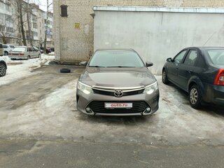 2016 Toyota Camry VII (XV50) Рестайлинг, серый, 2385000 рублей, вид 2