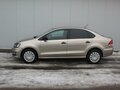 2016 Volkswagen Polo V Рестайлинг, бежевый - вид 2
