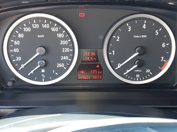 2006 BMW 5 серии 525i V (E60/E61), чёрный - вид 5