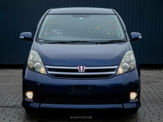 2011 Toyota ISis I Рестайлинг, синий, 1498000 рублей, вид 1