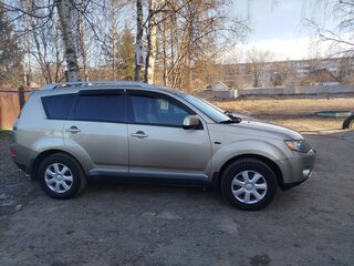 2007 Mitsubishi Outlander II, бежевый, 880000 рублей, вид 5