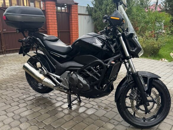 2015 Honda NC 750S, чёрный, 500000 рублей - вид 3