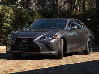 2023 Lexus ES 300h VII Рестайлинг, серый, 4200000 рублей, вид 1