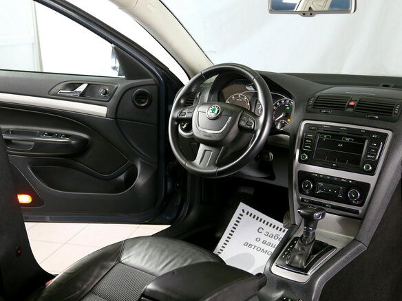 2011 Skoda Octavia II (A5) Рестайлинг, серый - вид 9