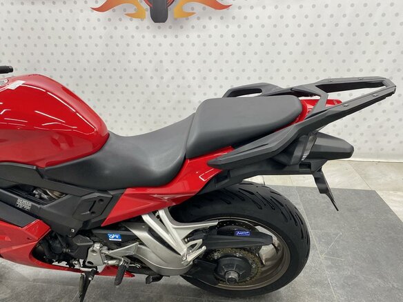 2019 Honda VFR 800, красный, 645000 рублей - вид 8