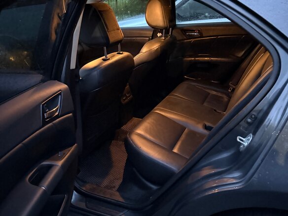 2011 Suzuki Kizashi, серый, 1100000 рублей - вид 9
