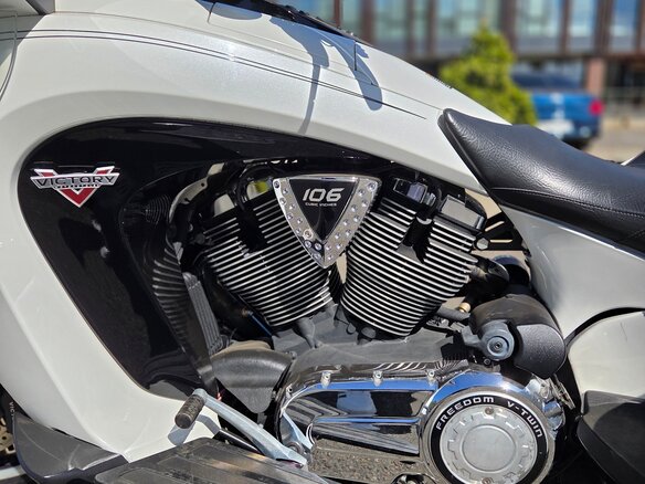 2013 Victory Vision Tour, белый, 5500000 рублей - вид 30