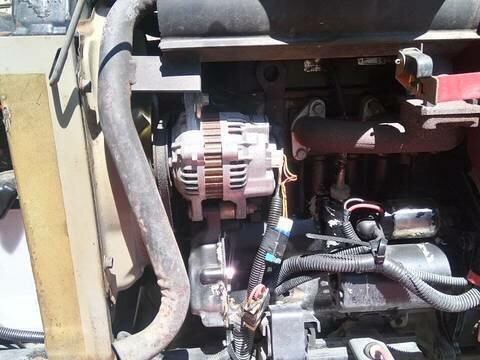 2009 Mitsubishi MT-205, красный, 650000 рублей - вид 5