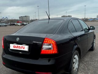 2011 Skoda Octavia II (A5) Рестайлинг, чёрный, 1150000 рублей, вид 4