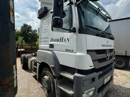 2012 Mercedes-Benz Axor, белый, 1700000 рублей, вид 2