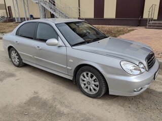 2005 Hyundai Sonata ТагАЗ IV (EF) Рестайлинг, серебристый, 570000 рублей, вид 3
