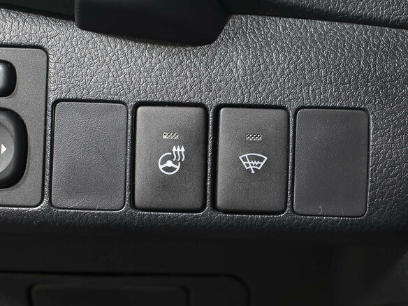 2016 Toyota Corolla XI (E160, E170, E180) Рестайлинг 1, чёрный - вид 18