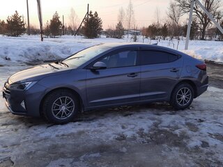 2019 Hyundai Elantra VI (AD) Рестайлинг, серый, 1700000 рублей, вид 4
