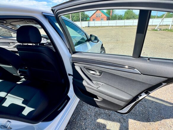 2014 BMW 5 серии 520i VI (F10/F11/F07) Рестайлинг, белый, 4100000 рублей - вид 18