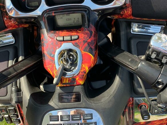 2004 Honda GL 1800 Gold Wing, красный - вид 10