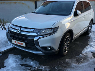 2018 Mitsubishi Outlander III Рестайлинг 2, белый, 2100000 рублей, вид 1
