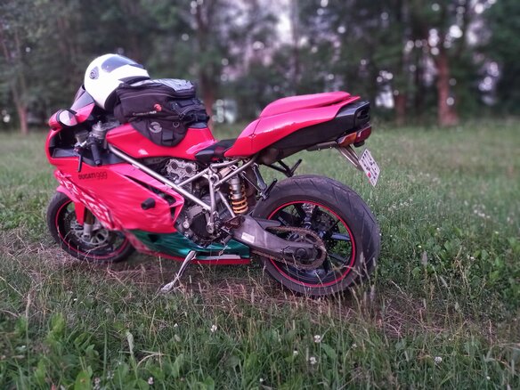 2004 Ducati 999, красный - вид 5