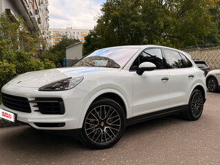 2018 Porsche Cayenne III, белый, 5790000 рублей, вид 1