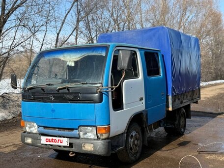 1992 Nissan Condor, голубой, 500000 рублей, вид 2