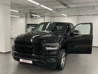 2019 Ram 1500 Crew Cab V, чёрный, 5200000 рублей, вид 5