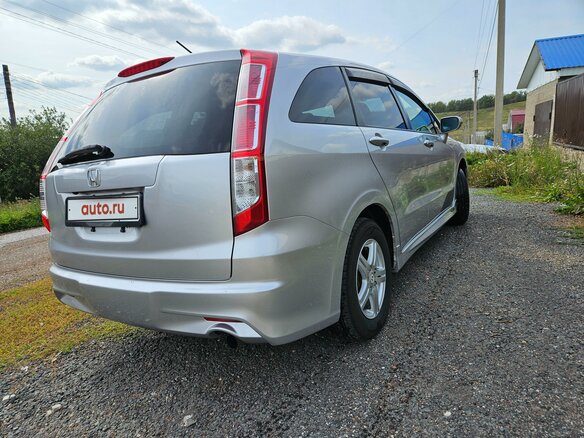 2010 Honda Stream II Рестайлинг, серый, 1200000 рублей - вид 4