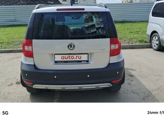 2011 Skoda Yeti I, серебристый, 750000 рублей, вид 4