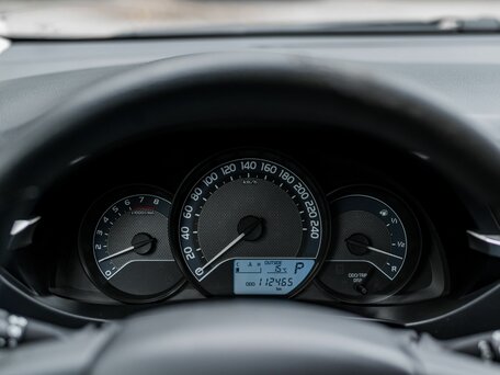 2014 Toyota Corolla XI (E160, E170, E180), бежевый, 1140000 рублей, вид 5
