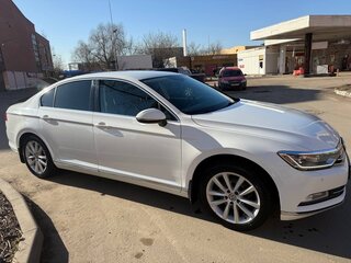 2017 Volkswagen Passat B8, белый, 1950000 рублей, вид 4