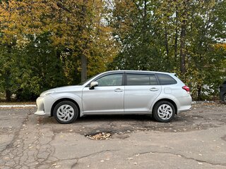 2017 Toyota Corolla Fielder XI (E160, E170, E180) Рестайлинг 1, серебристый, 1415000 рублей, вид 2