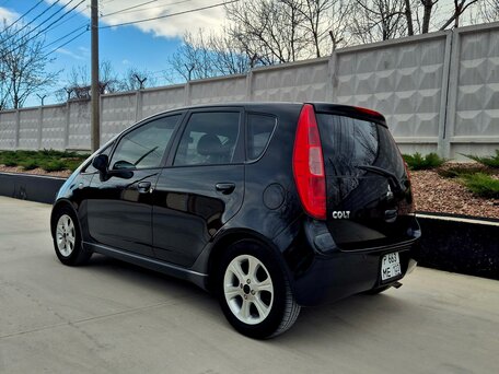 2004 Mitsubishi Colt VI (Z20/Z30), чёрный, 530000 рублей, вид 5
