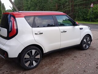 2018 Kia Soul II Рестайлинг, белый, 2100000 рублей, вид 3
