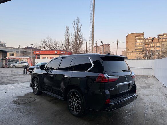 2018 Lexus LX 570 III Рестайлинг 2, чёрный, 11000000 рублей - вид 8
