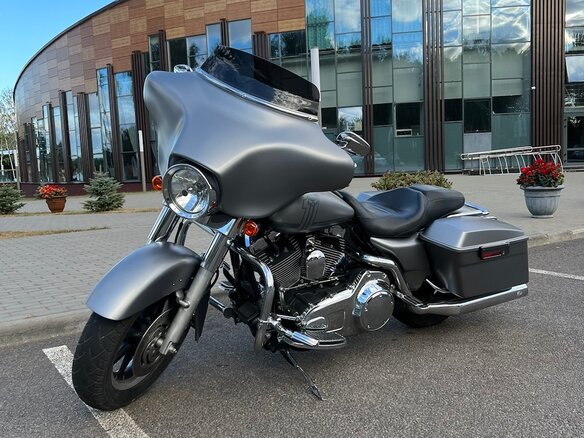 2008 Harley-Davidson Street Glide, серый, 790000 рублей - вид 9