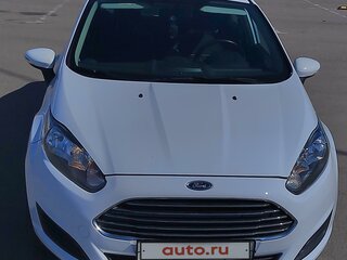 2016 Ford Fiesta Mk6 Рестайлинг, белый, 700000 рублей, вид 3