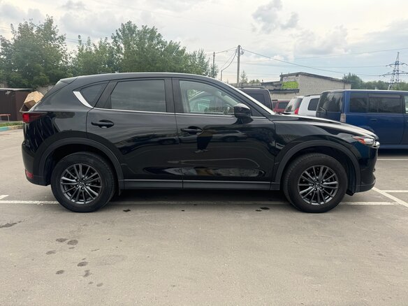 2020 Mazda CX-5 II, чёрный - вид 4