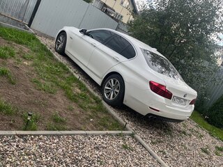 2016 BMW 5 серии 520i VI (F10/F11/F07) Рестайлинг, белый, 1630000 рублей, вид 4