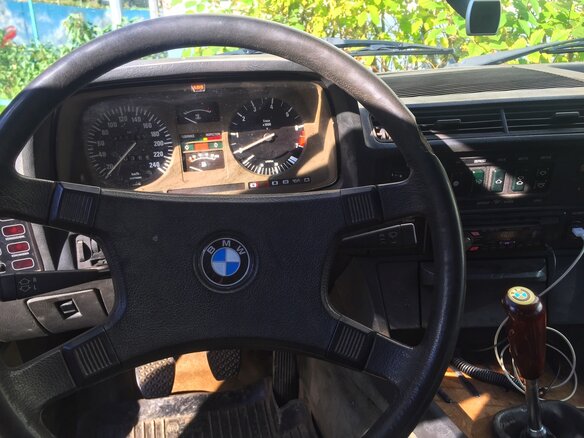 1983 BMW 7 серии, чёрный - вид 8
