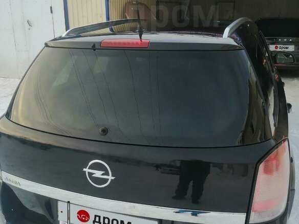 2010 Opel Astra H Рестайлинг, чёрный, 600000 рублей - вид 2