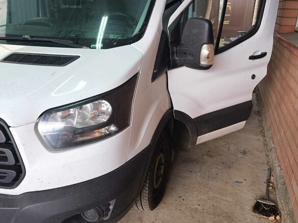 2017 Ford Transit, белый, 2600000 рублей - вид 2