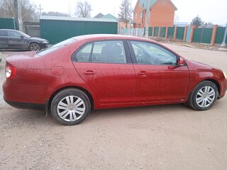 2010 Volkswagen Jetta V, пурпурный, 430000 рублей, вид 4