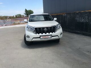 2016 Toyota Land Cruiser Prado 150 Series Рестайлинг 1, белый, 4500000 рублей, вид 3