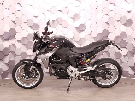 2021 BMW F 900 R, чёрный, 969000 рублей, вид 4