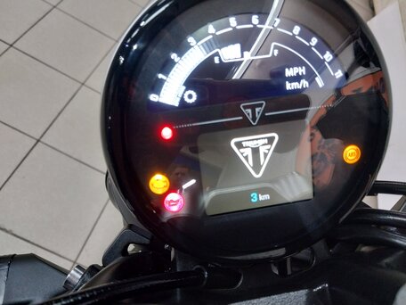 2026 Triumph Trident 660, синий, 1098000 рублей, вид 5