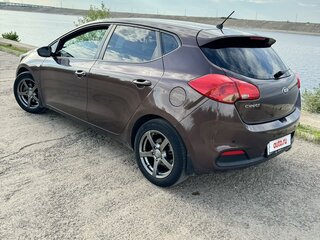 2013 Kia Ceed II, коричневый, 1040000 рублей, вид 5